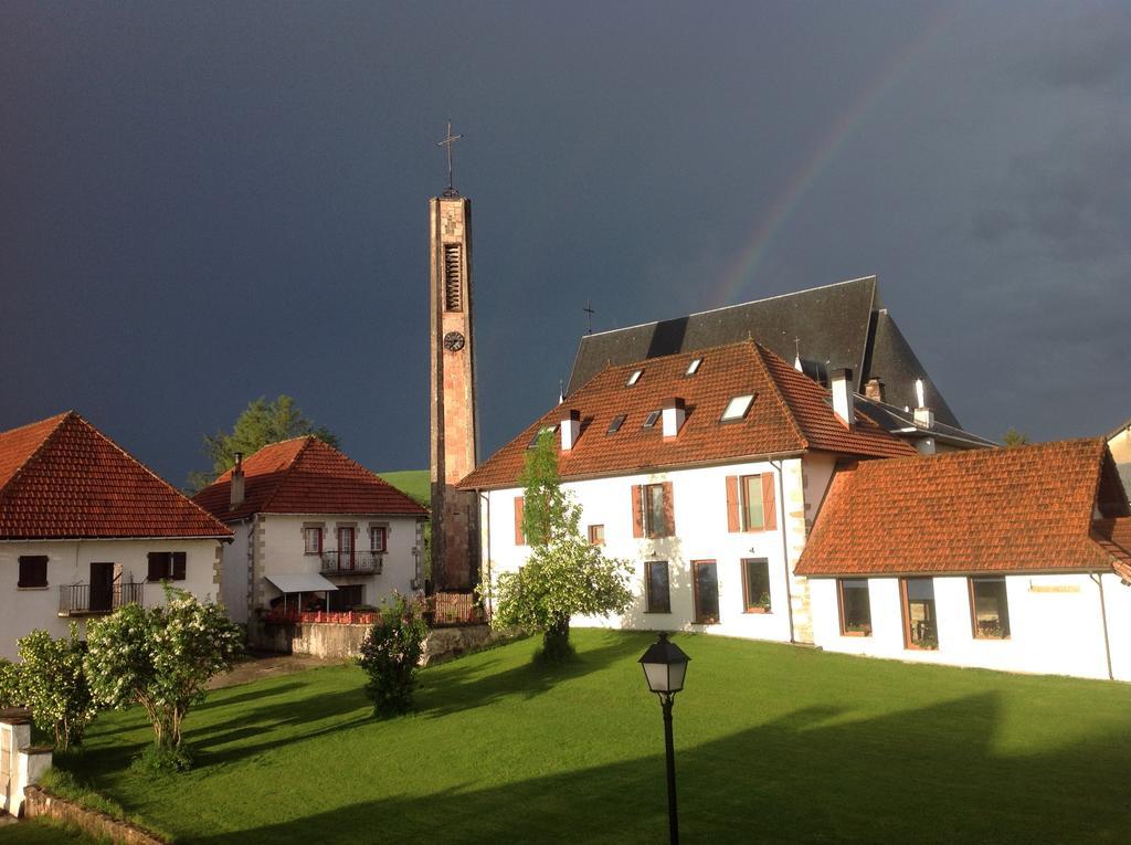 Casa Rural Roncesvalles Espinal-Auzperri Kültér fotó